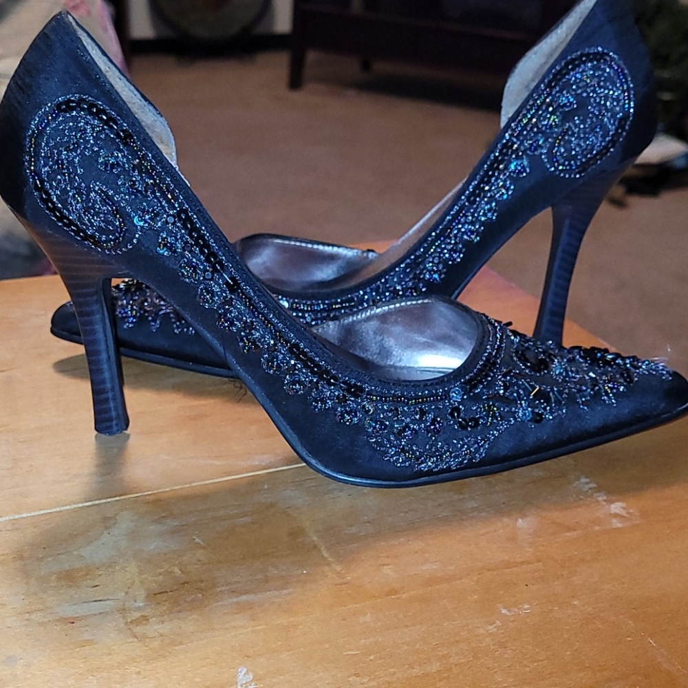 Shoes - Picture 3 of 3